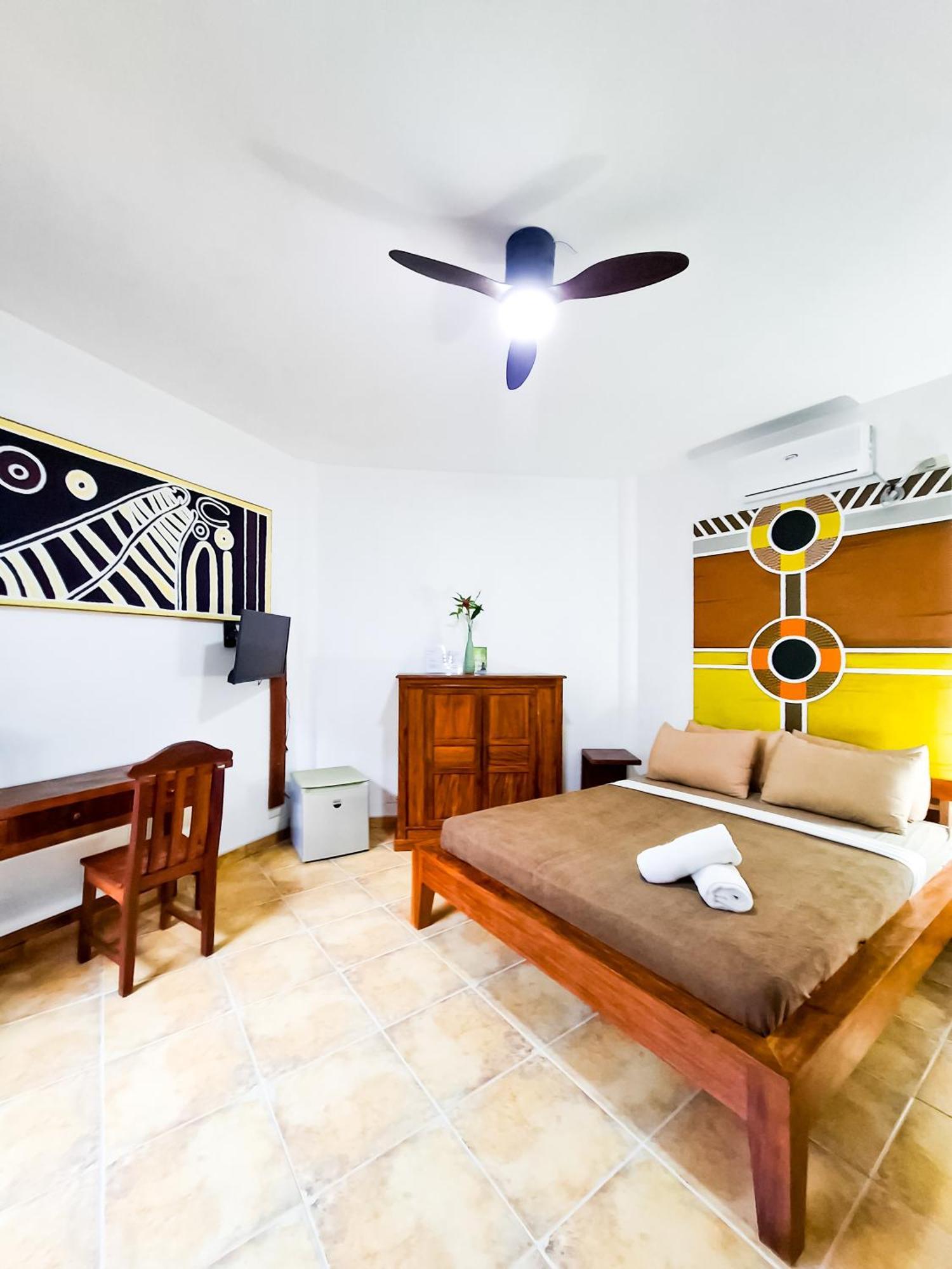 Aissatou Beach Resort Balabag  Εξωτερικό φωτογραφία